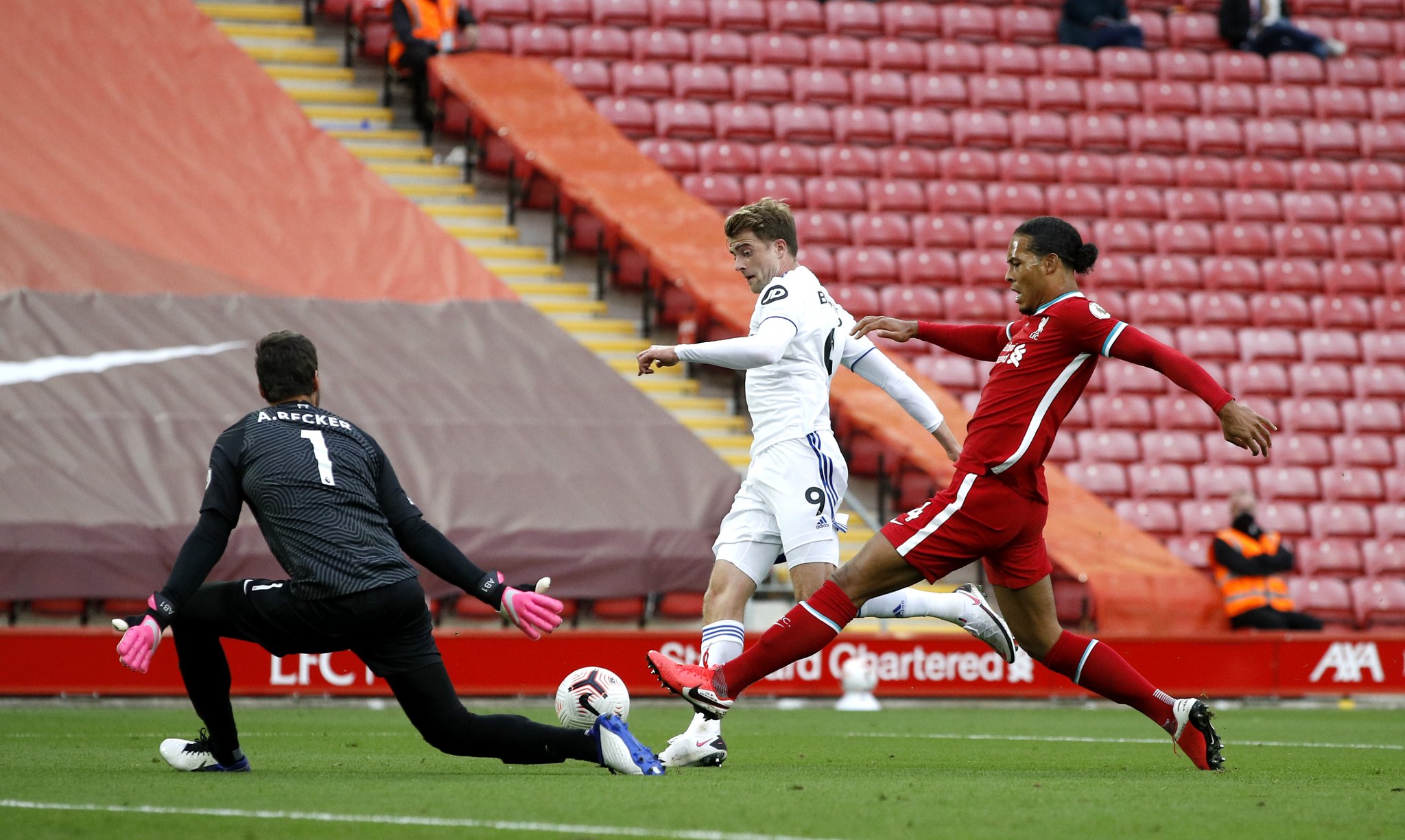 提供重要参 提供重要参